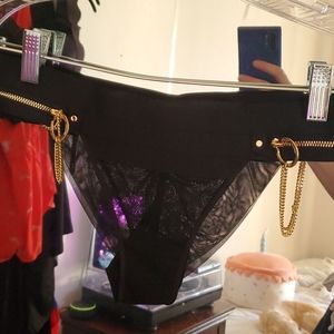 Panties with gold chains